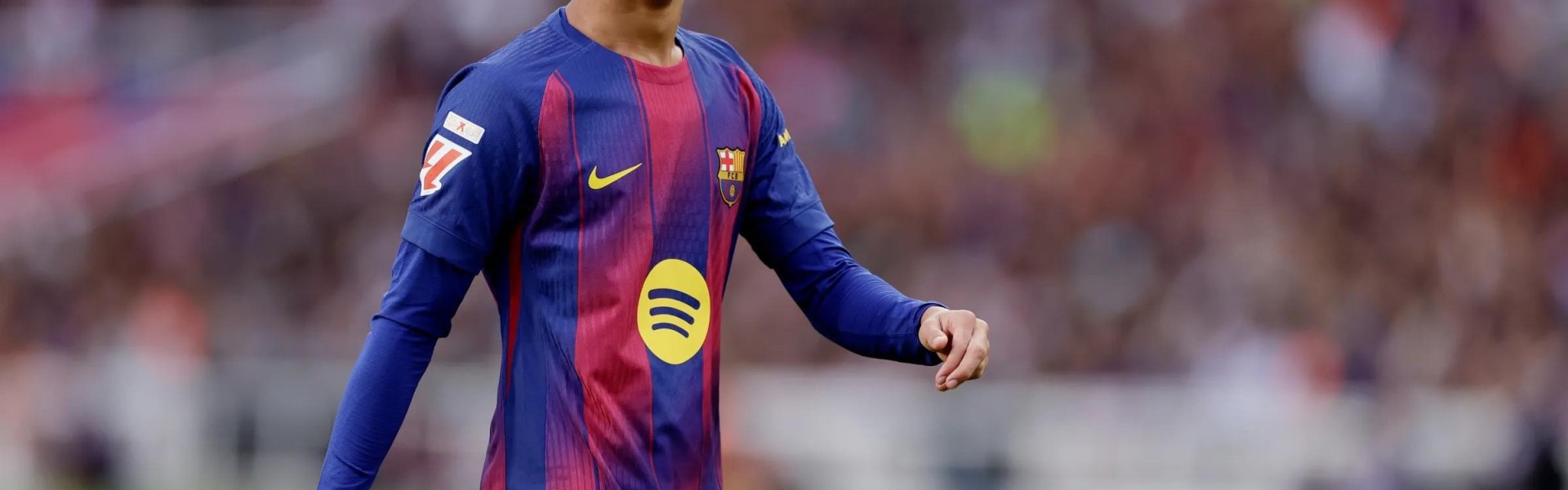 开云网站-记者：切尔西、曼城和多特都在争夺德罗-费尔南德斯